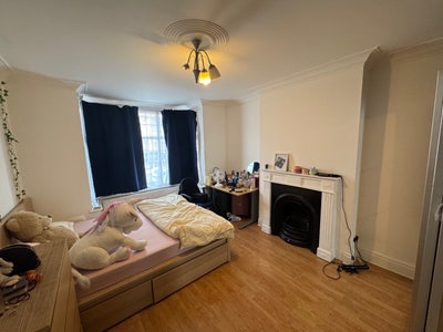 Double room available , Harrow!  Main Photo