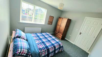 Double Room in a Quiet 3 bed House. Available Now. Main Photo
