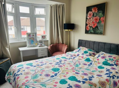 King Room to Rent – Close to Morden Station Main Photo