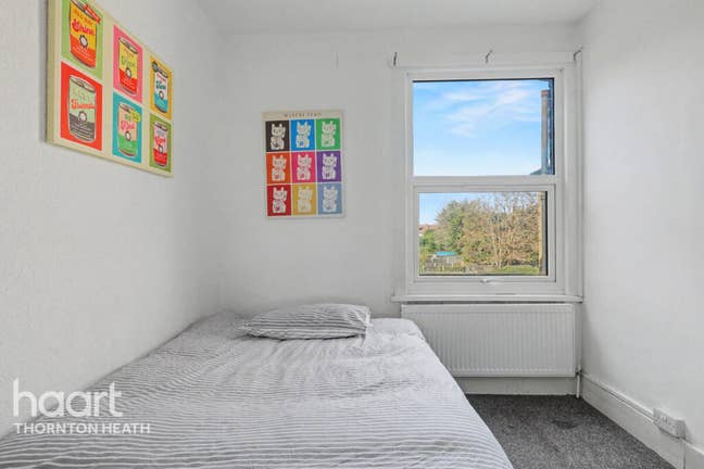 Nice Double Room in shared House Main Photo