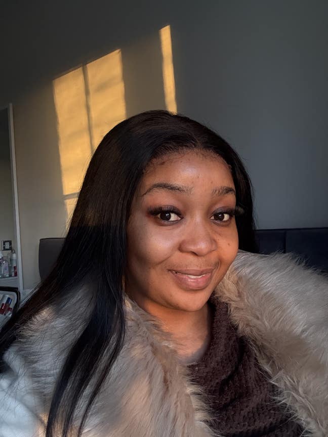 Professional Female seeks a double room 2bed house Main Photo