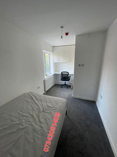 Premium En-Suite Rooms in CV3 – Universal Credit Main Photo