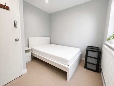 Room in a Shared Flat, Bruce House, W10 Main Photo