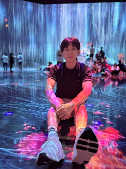 I am a 36-year-old professional looking for a... Main Photo