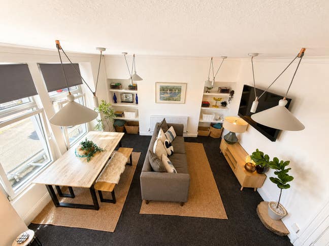 All Bills Included | Fully Furnished 3 Bed Mumbles Main Photo