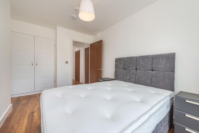 Double Room Available // Tenancy Swap SE5 🏡✨  Main Photo
