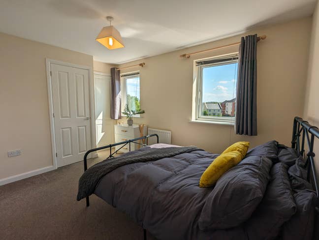 Double Room Short Walk From Cribbs Main Photo