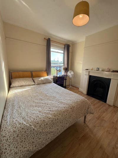 💫Bright room- 15min to London Bridge 🐿️ Main Photo