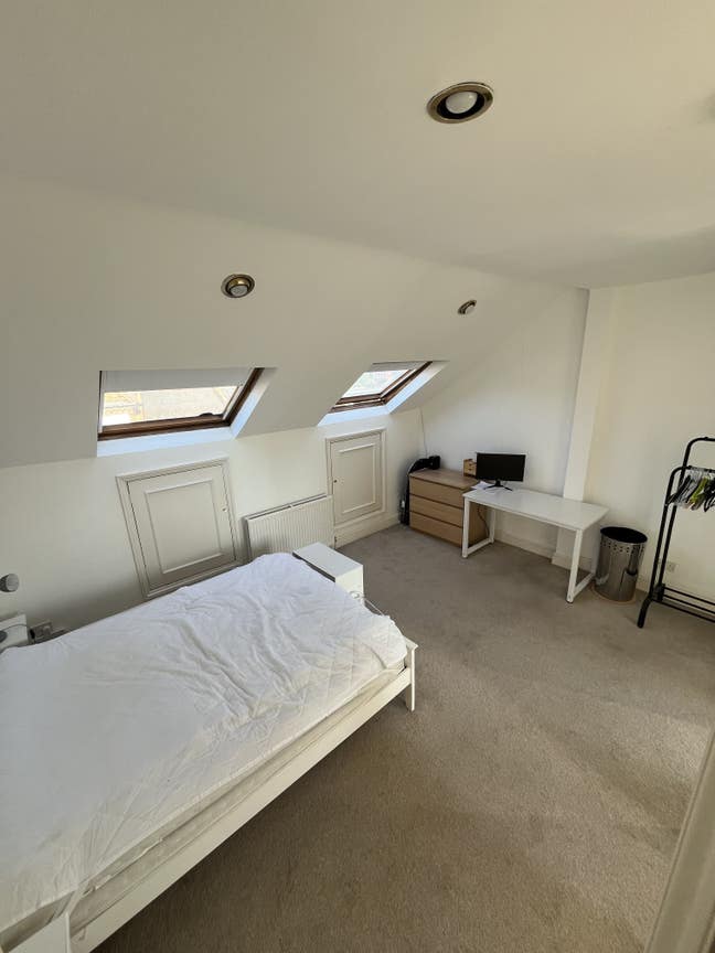 Loft / Double Room Clapham Junction  Main Photo