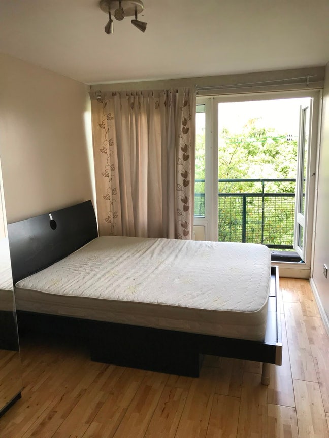Double room very spacious with balcony  Main Photo