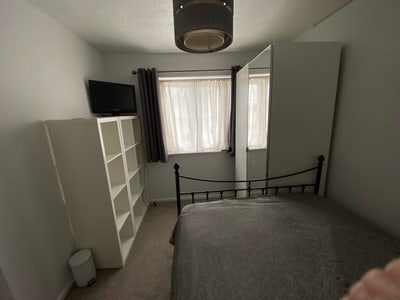 Comfortable furnished room - Uni term time only Main Photo