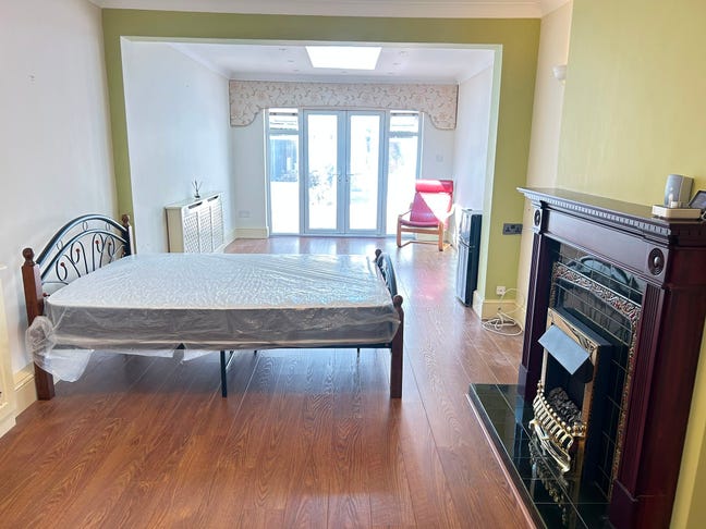 Beautiful Double Room in Dartford Main Photo