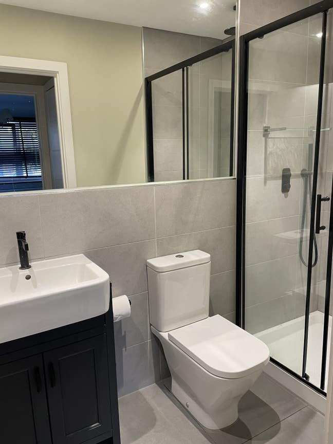 Single and double room available  Main Photo