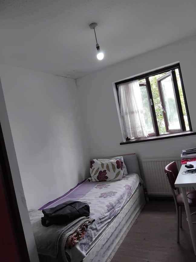 Room available to rent in Forest Gate Main Photo