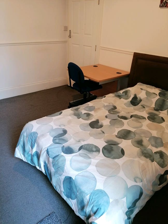 Nice double room, close to town Main Photo