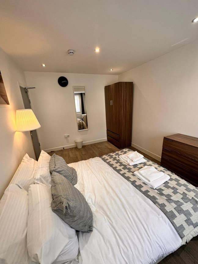 ✨ Stylish Spacious Double Room - Bromley-By-Bow✨  Main Photo