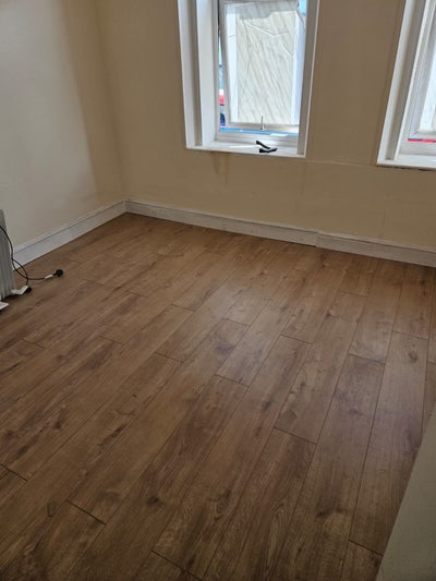 Room Available in Wembley Central  Main Photo