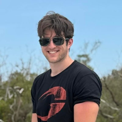 Sales pro & fitness coach seeking driven household Main Photo