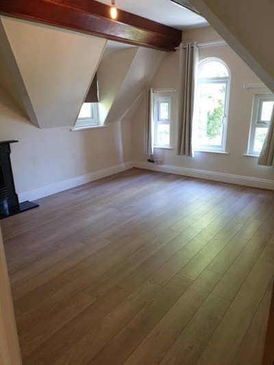 1 Bed Loft Style Flat in a Detached House Main Photo