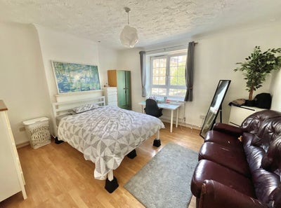 Massive 20 m2 Double Bedroom in Brick lane  Main Photo