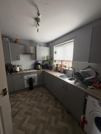 Double room to rent in Edinburgh Flat Main Photo