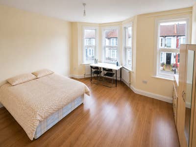 Huge  Double 3 min From Turnpike Lane Station Main Photo