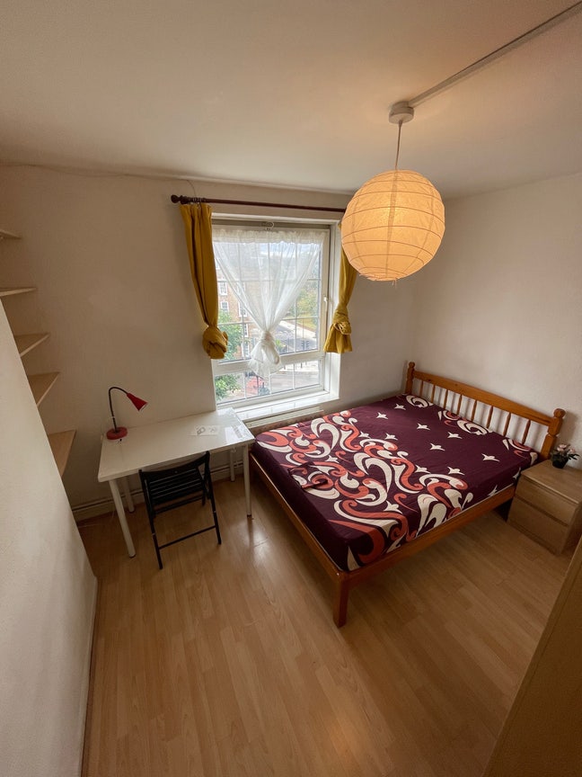 Wonderful Double Room Near Bethnal Green/ Cam Heat Main Photo