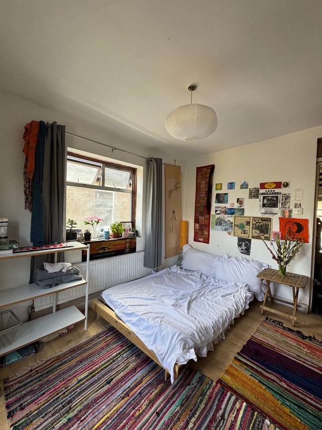 Month sub let Hackney Main Photo