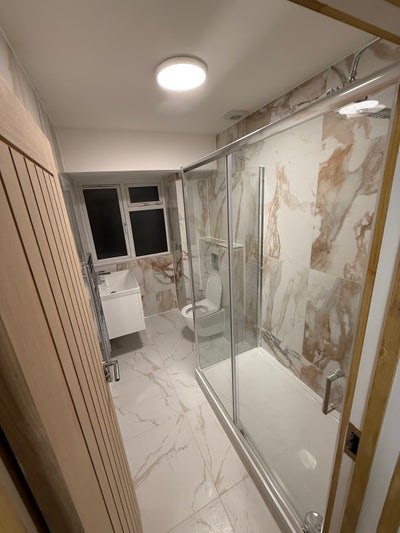Modern Renovated Room Main Photo
