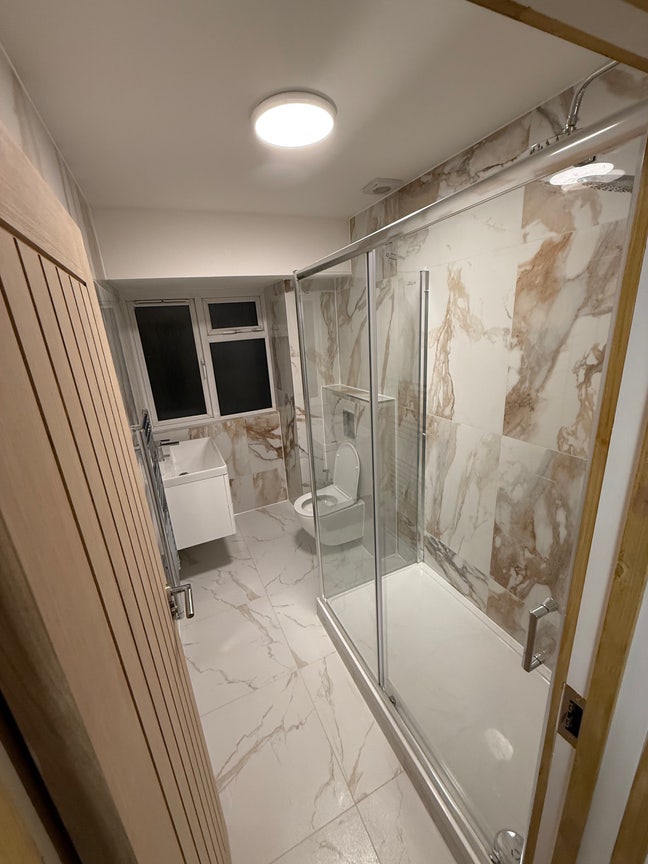 Modern Renovated Room Main Photo