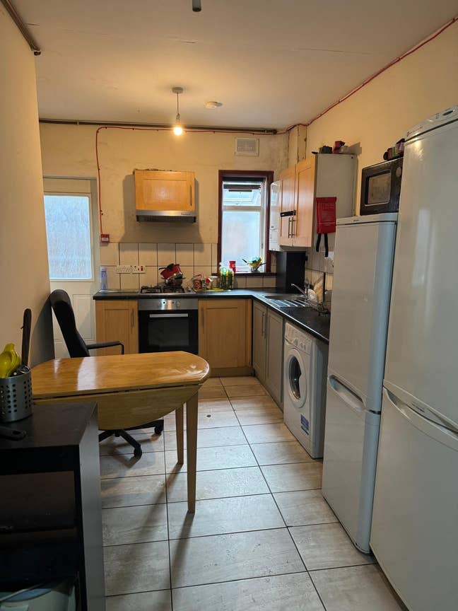 Neat and tidy loft rooms Main Photo