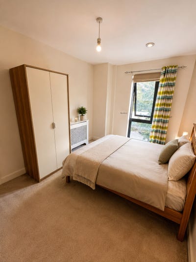 💎 Zone 2 Living for &pound;1050 🚇 Main Photo