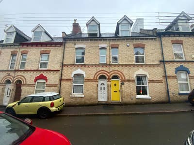 Double Room, Sunflower Road, Barnstaple Main Photo
