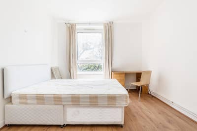 3 bedroom flat in zone 1 in elephant and castle Main Photo