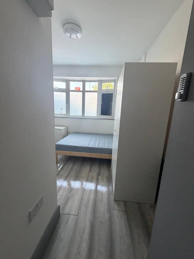 Studio Flat to Rent in Slough (SL1) Main Photo