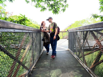 Working couple seeking room/flat :) Main Photo