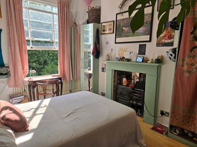 Room + Studio Sublet Main Photo