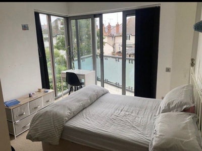 En-suite Available | NW2 (Willesden Green) Main Photo