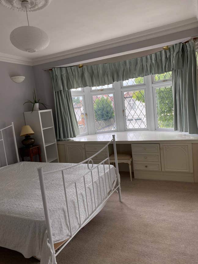 Private Suite: Bedroom + Lounge + Shower Room ⭐ Main Photo