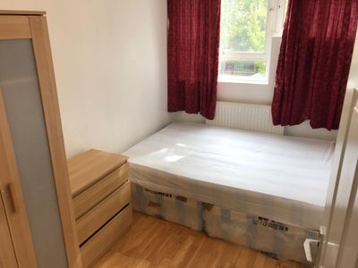 Lovely Single Room Near Limehouse/Stepney Green 🚂 Main Photo