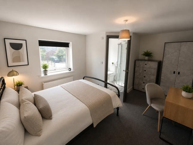 🏡✨ En-Suite Rooms by Trafford Centre! Main Photo