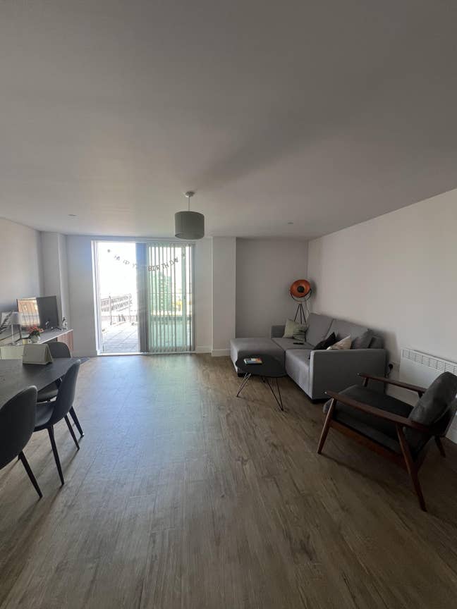 Birmingham Centre - Ensuite room tenancy takeover! Main Photo