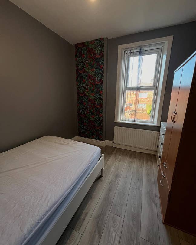 3 Bedroom Flat | Wingrove Gardens | S68 Main Photo
