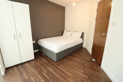 ✨ 2 Fully Furnished Double Rooms - Modern Flat ✨ Main Photo