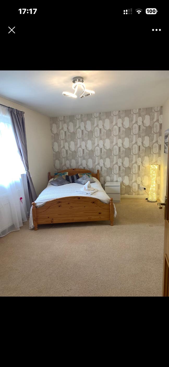 Beautiful double bedroom available in August Main Photo