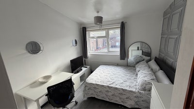 Rooms Available - Ideal for Students Main Photo