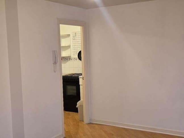 1-Bedroom Flat to Rent – Woodgate Drive – SW16 Main Photo