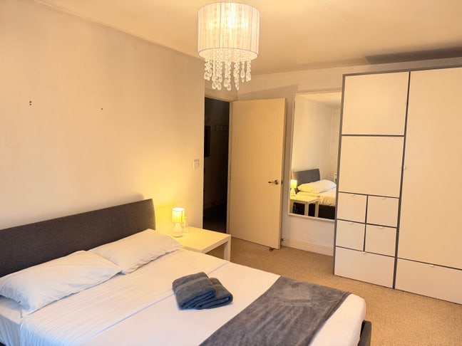 Double Room Available in Stratford Main Photo