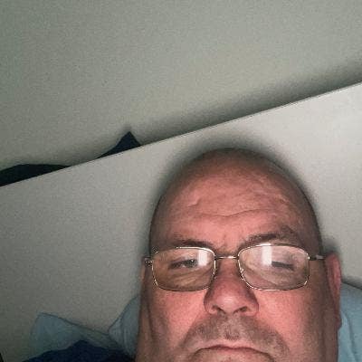 55 year old Male seeks a double room Main Photo