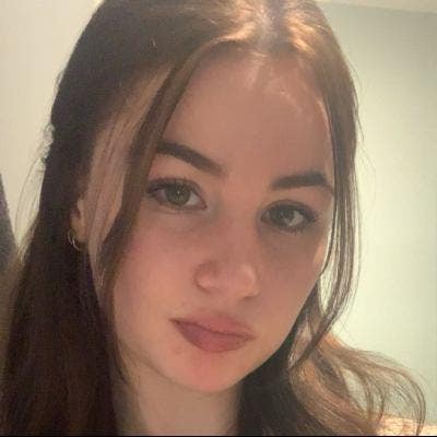 Student Female seeks a single or double room Main Photo